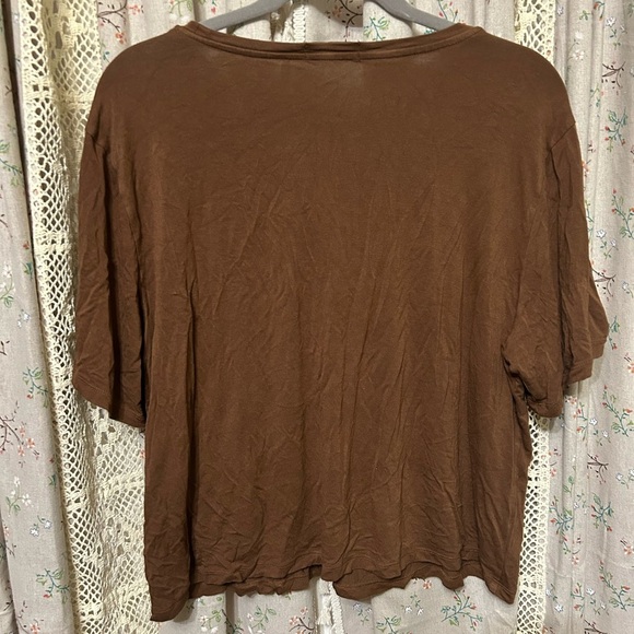 3/$30 NUUDS Sable Brown Rayon Knit Boxy Super Soft T-Shirt Size Large - Picture 4 of 4